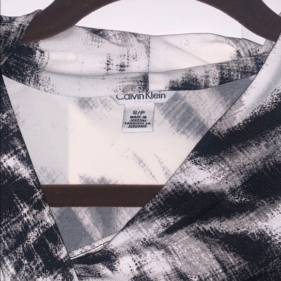 Calvin Klein Sleeveless Blouse - Picture 2 of 3